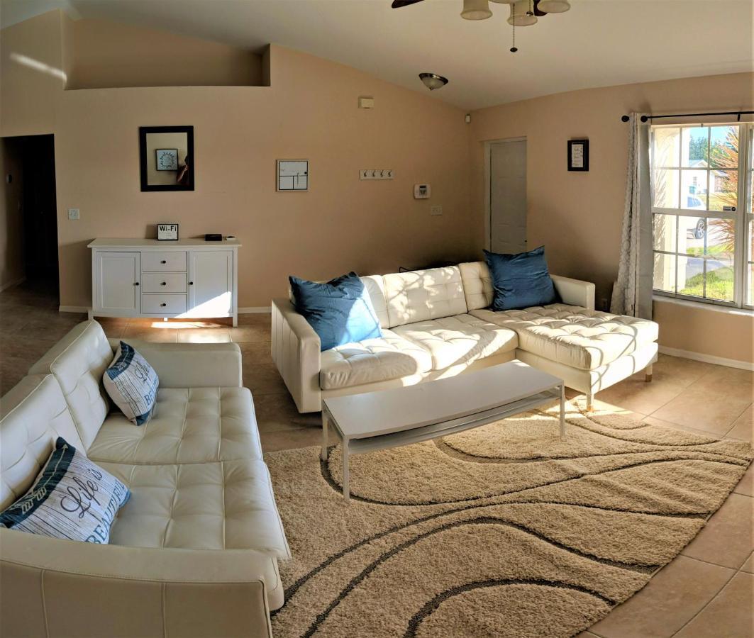 Luhna 3 Bed / 2 Bath Canalfront Heated Pool Hébergement de vacances *