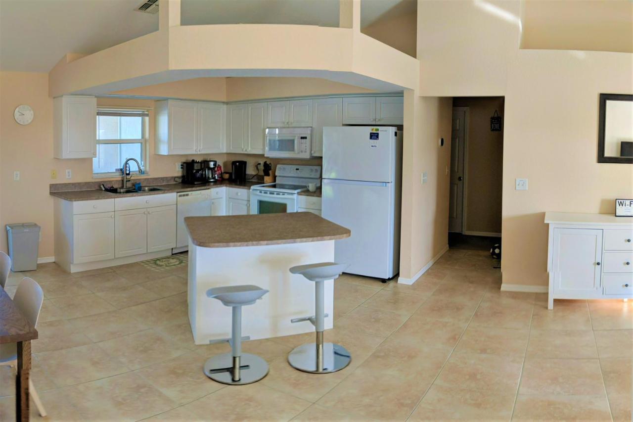 Luhna 3 Bed / 2 Bath Canalfront Heated Pool Hébergement de vacances