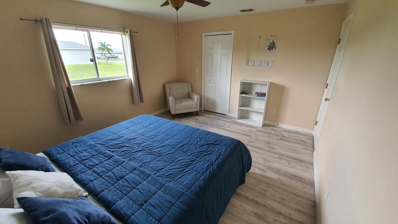 Hébergement de vacances Luhna 3 Bed / 2 Bath Canalfront Heated Pool